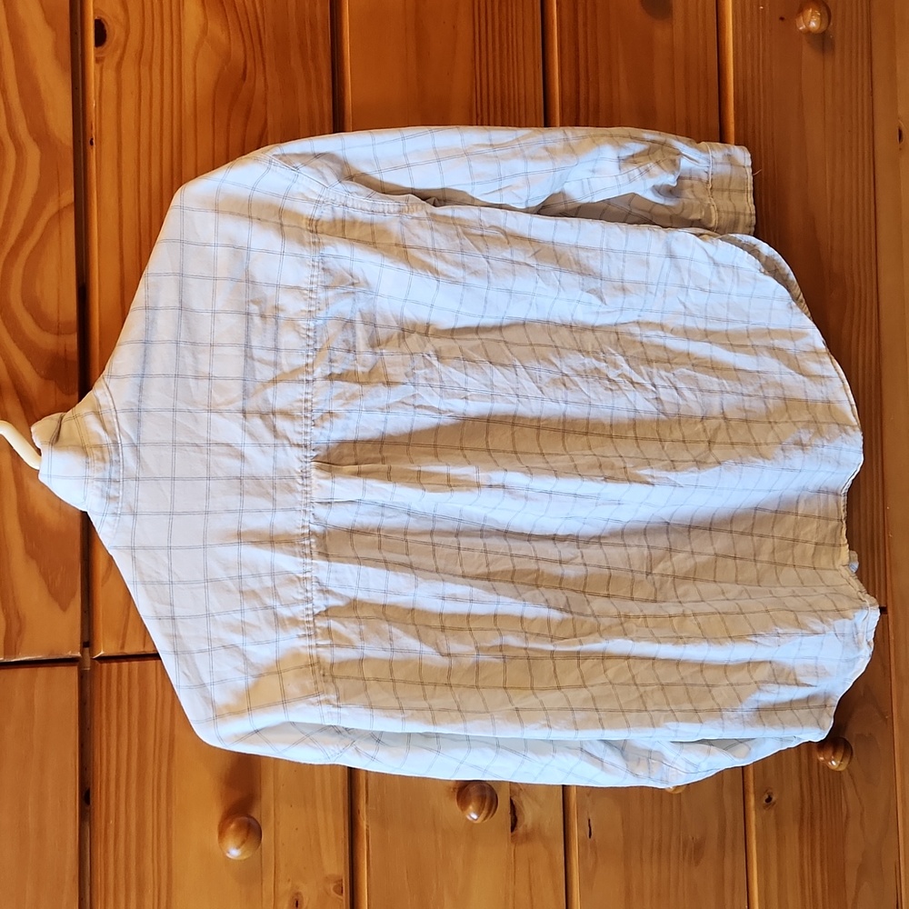 Button down shirt - Picture 2 of 3